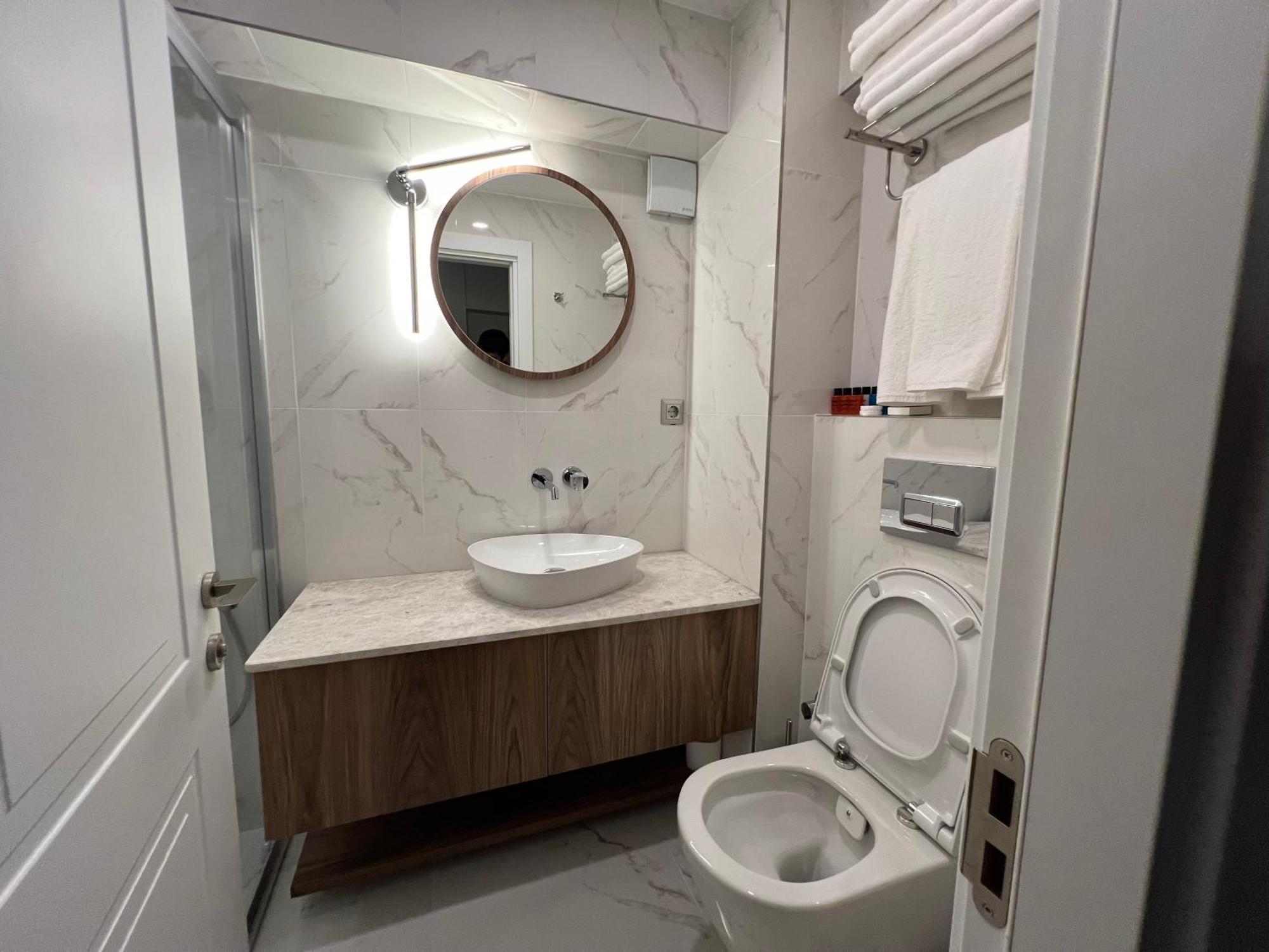 Iris Han Hotel اسطنبول المظهر الخارجي الصورة